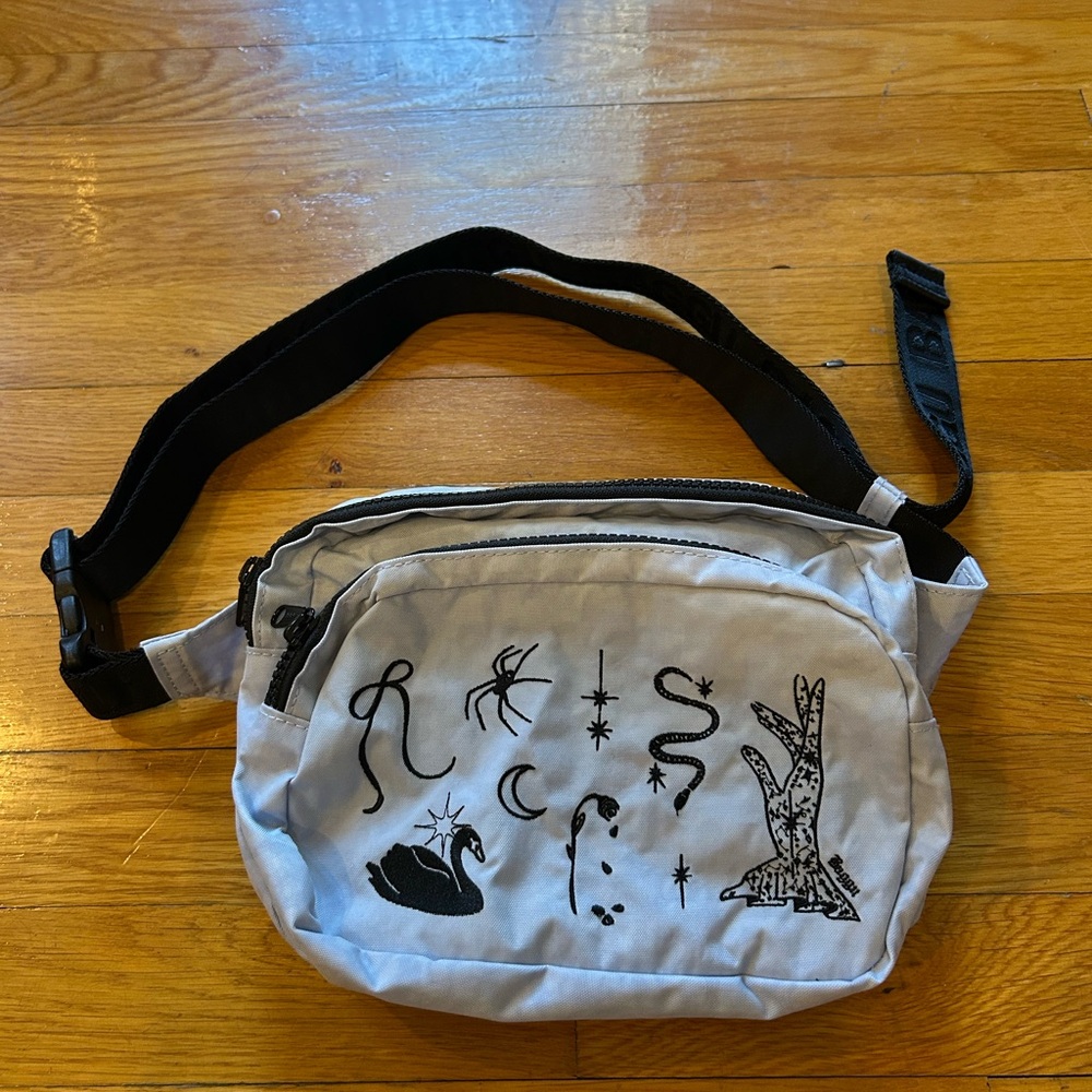 Baggu Fanny pack with ballet embroidery